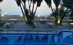 Blue Holiday Hotel